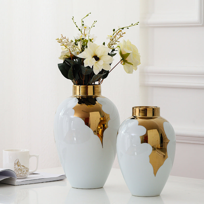 Opulent Elegance: Luxury Ceramic Vases