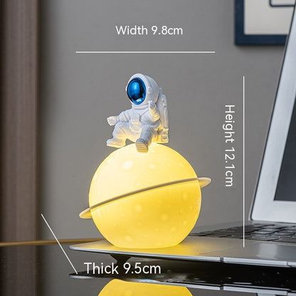 Mini Astronaut Night Lamp – Home Decor